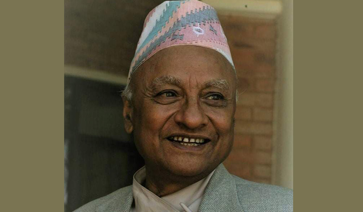 नइ प्रकाशनको ‘महासमालोचक’ उपाधि त्रिपाठीलाई